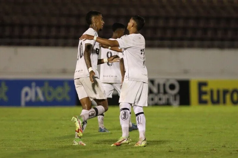 Santos vs Vitoria - Đôi công mãn nhãn