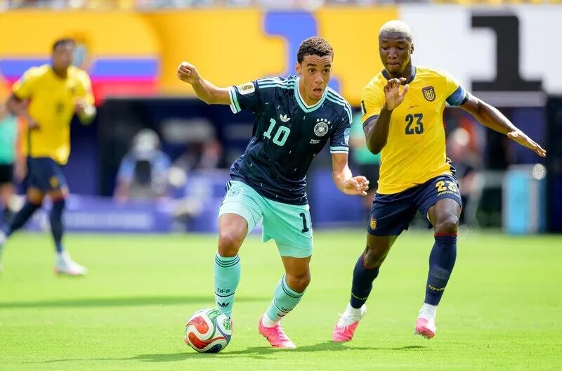 Đức vs Paraguay - Không được phép chủ quan
